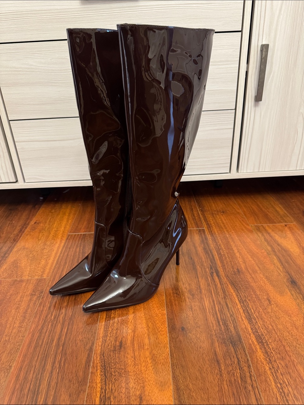 Fashion Nova Glossy Knee-High Stiletto Boots in Dark Brown